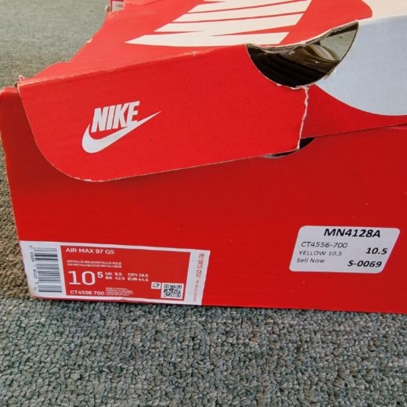NIKE AIR MAX 97 GOLD RARE FIND SIZE 10.5 - Picture 8 of 9